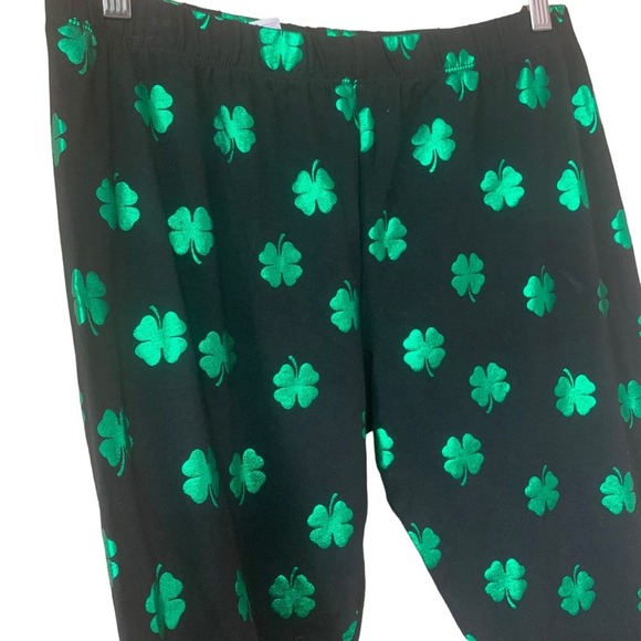 Metallic Green XL Four Leaf Clover St. Paddy’s Day - Picture 2 of 7